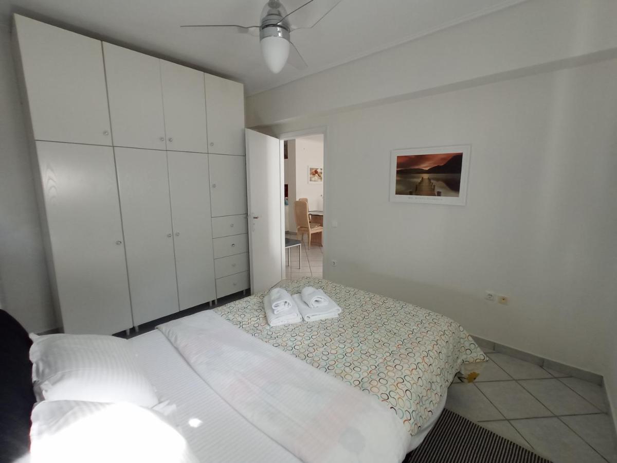 Appartement Flat With Garden Near Sea, Port And Airport à Artemi Extérieur photo