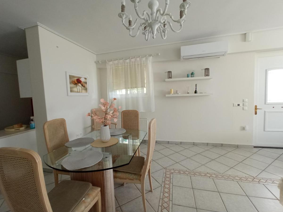 Appartement Flat With Garden Near Sea, Port And Airport à Artemi Extérieur photo